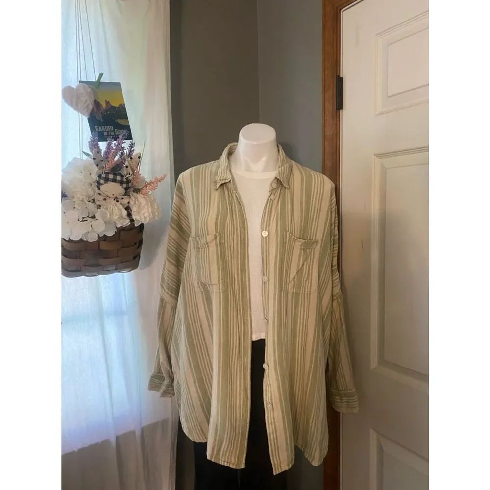 American Eagle Boxy Oversized Green Striped Linen Button-Down